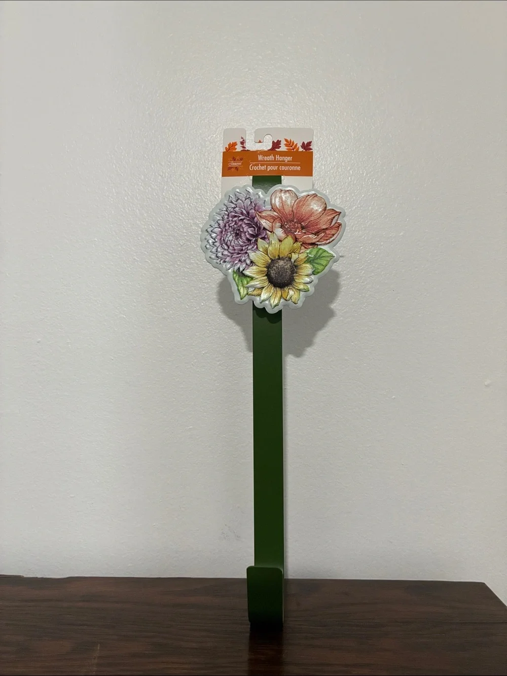NWT- Green Metal- Fall Wreath Hanger with Sunflower & Dahlia